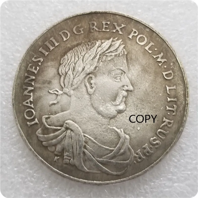 

Poland Silver Plated Brass Commemorative Collectible Coin Gift Lucky Challenge Coin COPY COIN