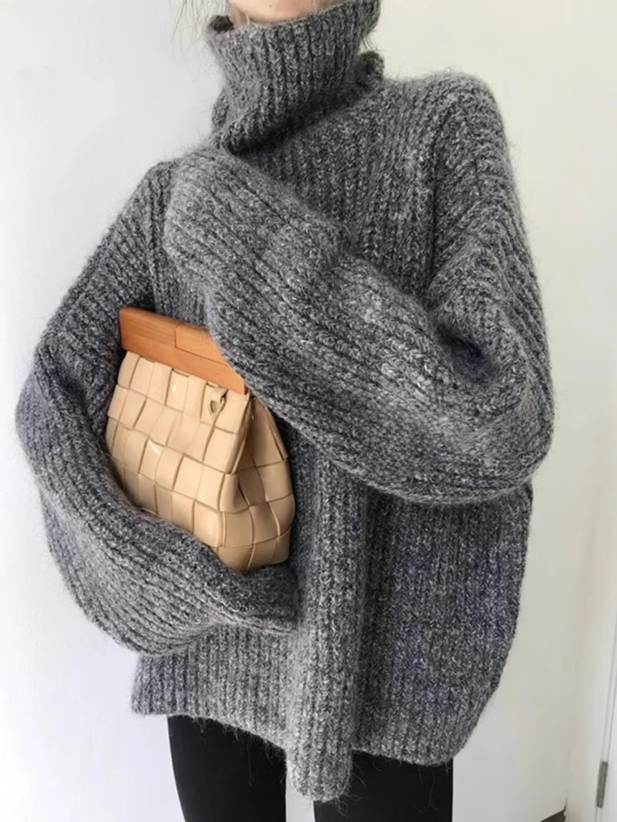 Водолазка в тонкую полоску мохеровый свитер женский осенне-зимний свободный