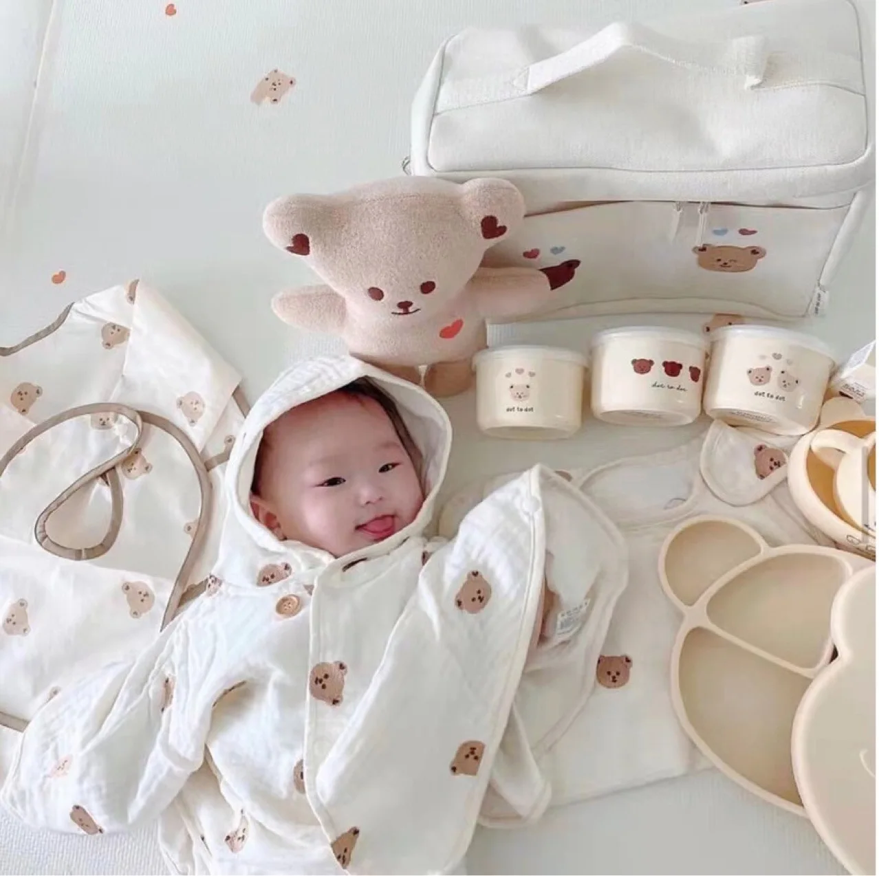 

Newborn Baby Cloak Cotton Thicken Keep Warm Hooded Coat Cute Animal Print Windproof Shawl Cloak Child Clothes Spring Autumn New