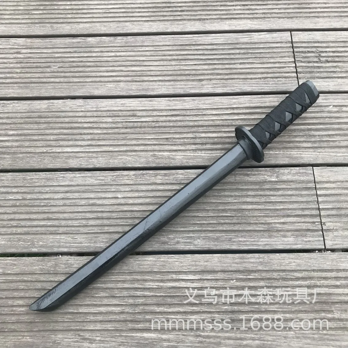Тренировочная катана купить. Катана из дерева 60 см. Тренировочный меч. Деревянная катана для тренировок. Тренировочный меч самурая.