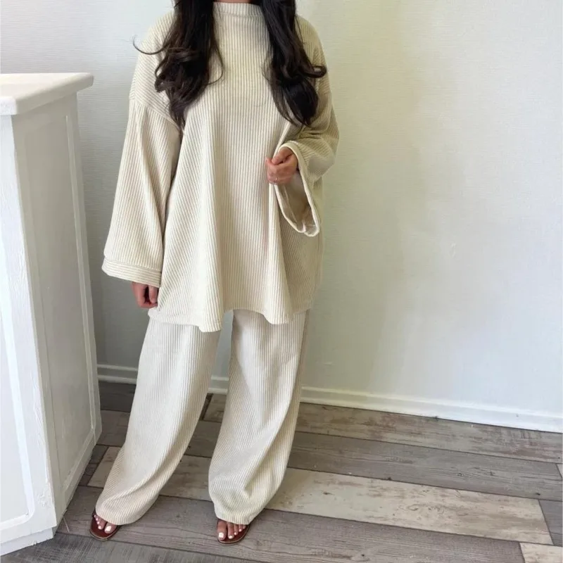 Однотонные вельветовые брюки женские осенне-зимние свободные с длинными