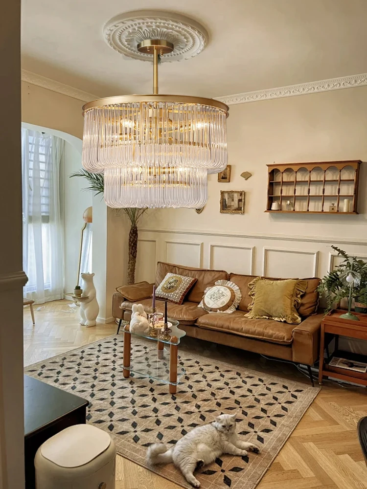 Люстры из латуни и стекла минималистичный дизайн 2024 Золотая Подвесная лампа