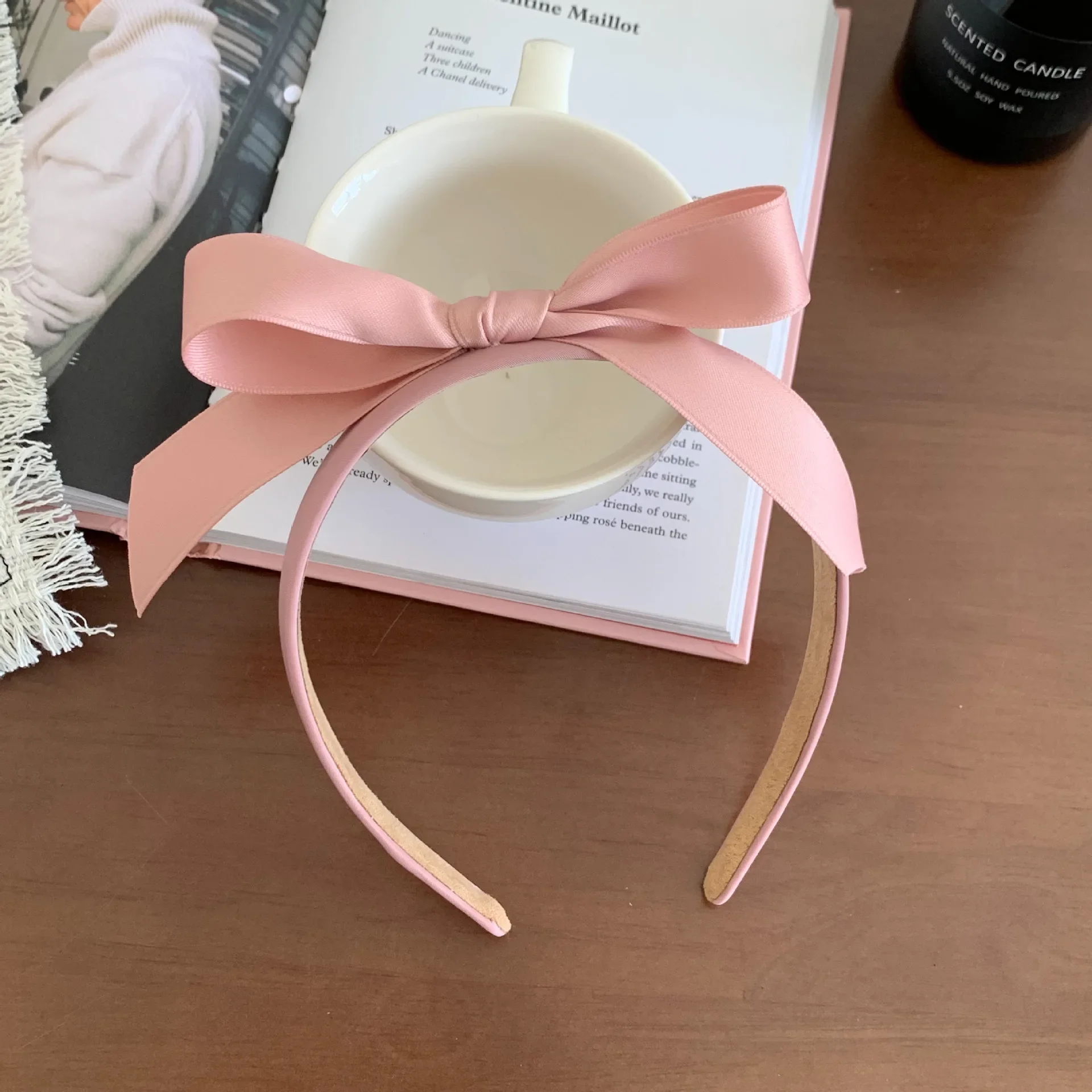 Рисунок 6 - Однотонная атласная модель