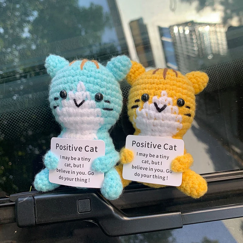 Положительная вязаная крючком кукла-кошка с картой декор для домашней комнаты