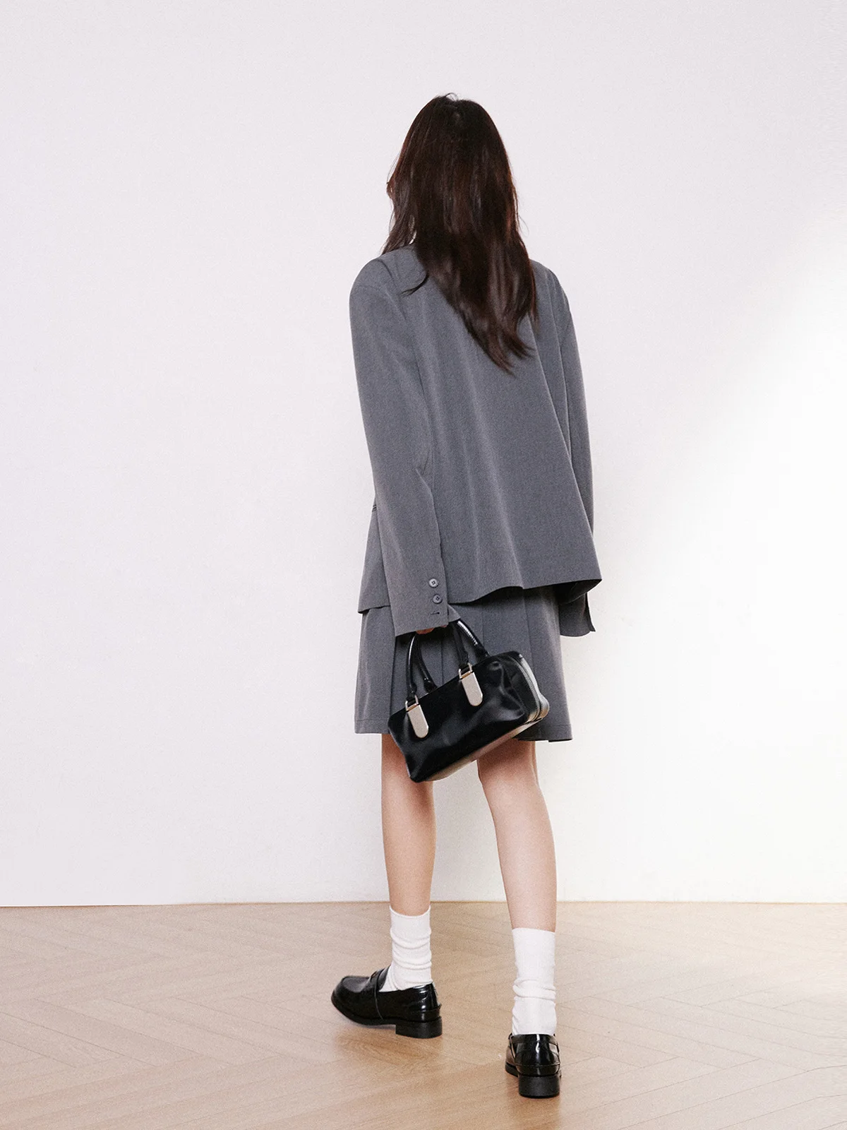 Женское однобортное пальто [INRM Официальный магазин] серое элегантное