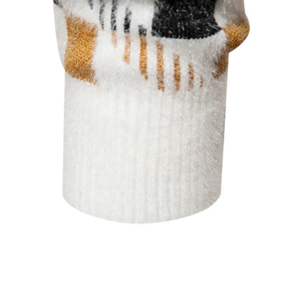 Рисунок 5 - Модный мужской свитер в клетку