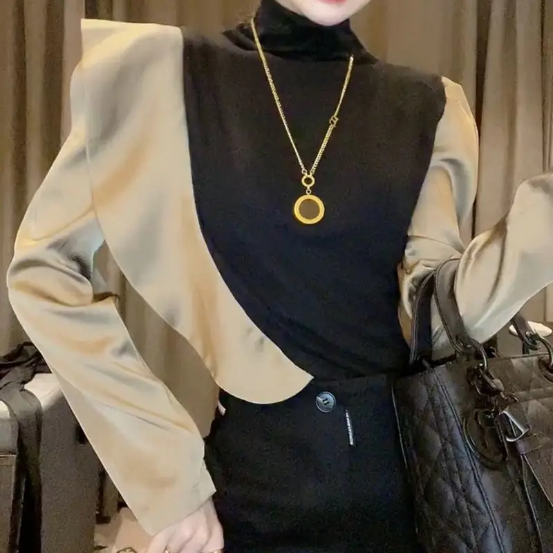 

European goods high-cost forest stitching contrast color long-sleeved t-shirt female 2022 spring new design sexy small t shirt