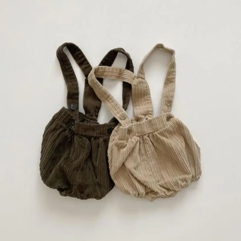 

Новинка Осень-зима 2023, боди без рукавов для маленьких мальчиков и девочек, вельветовые шорты на бретелях для новорожденных, одежда для детей ясельного возраста