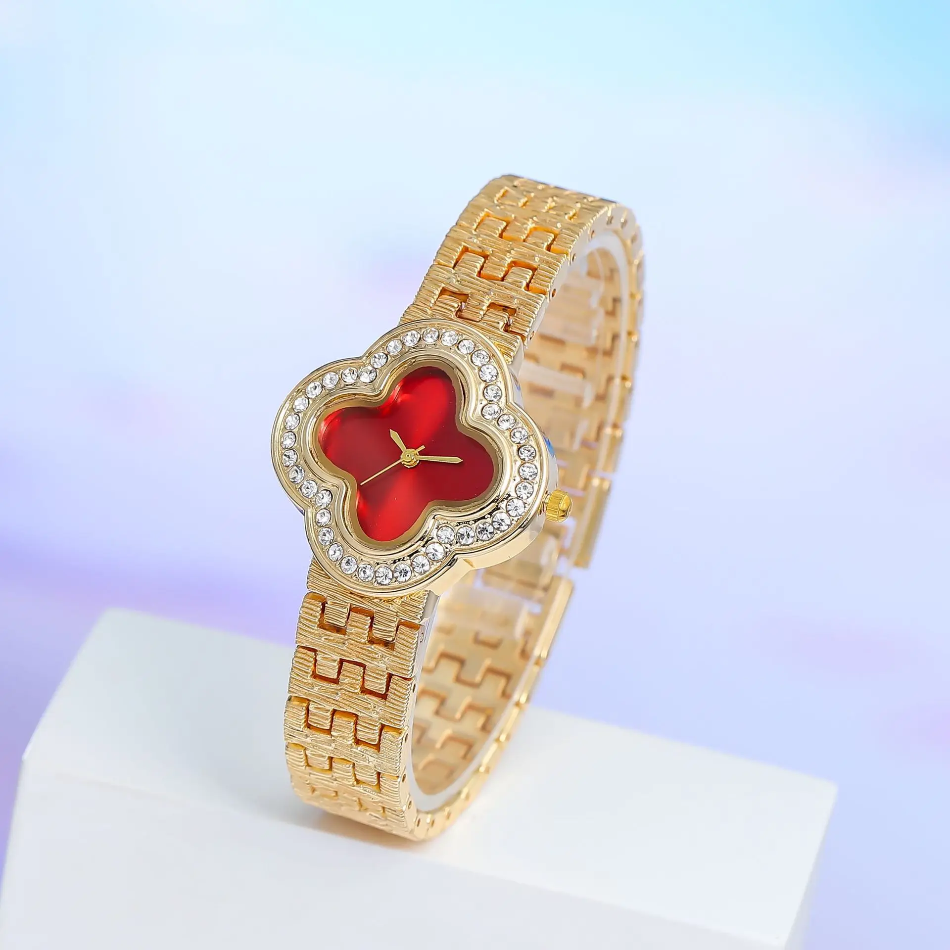 

2022 Fashion Casual Bracelet Watch for Women Diamond Small Simple Quartz Wristwatch Reloj Mujer часы женские