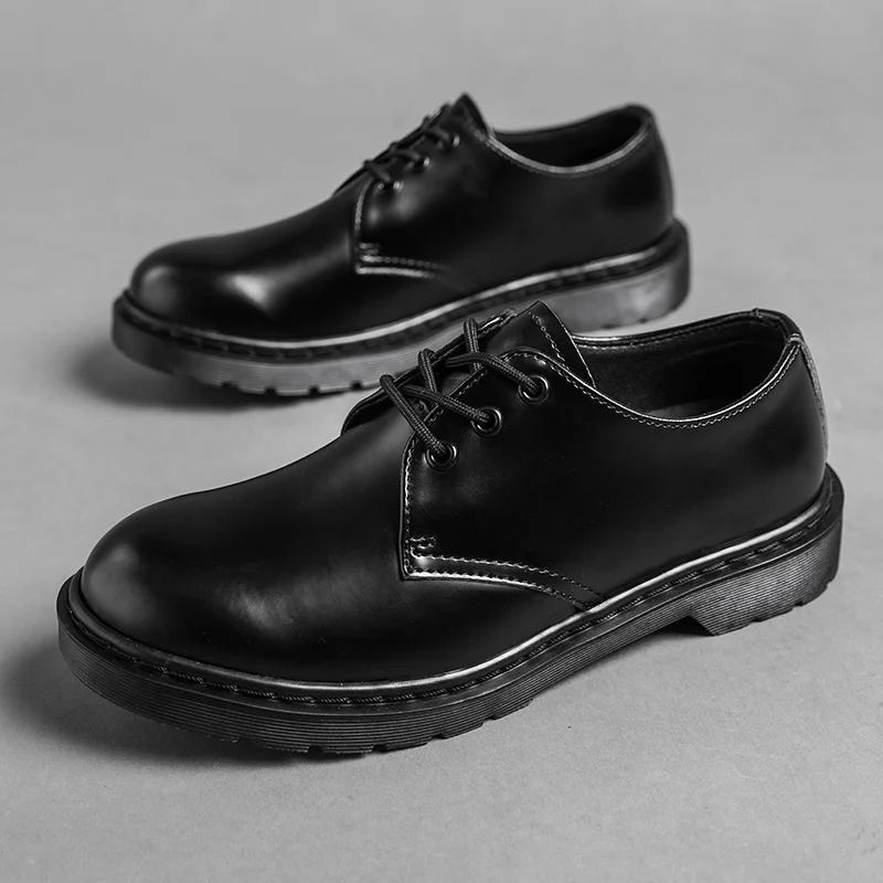 

Мужские кожаные туфли, новые повседневные туфли с круглым носком, высококачественные официальные дизайнерские туфли, брендовые туфли-оксфорды на плоской подошве, уличные рабочие ботинки