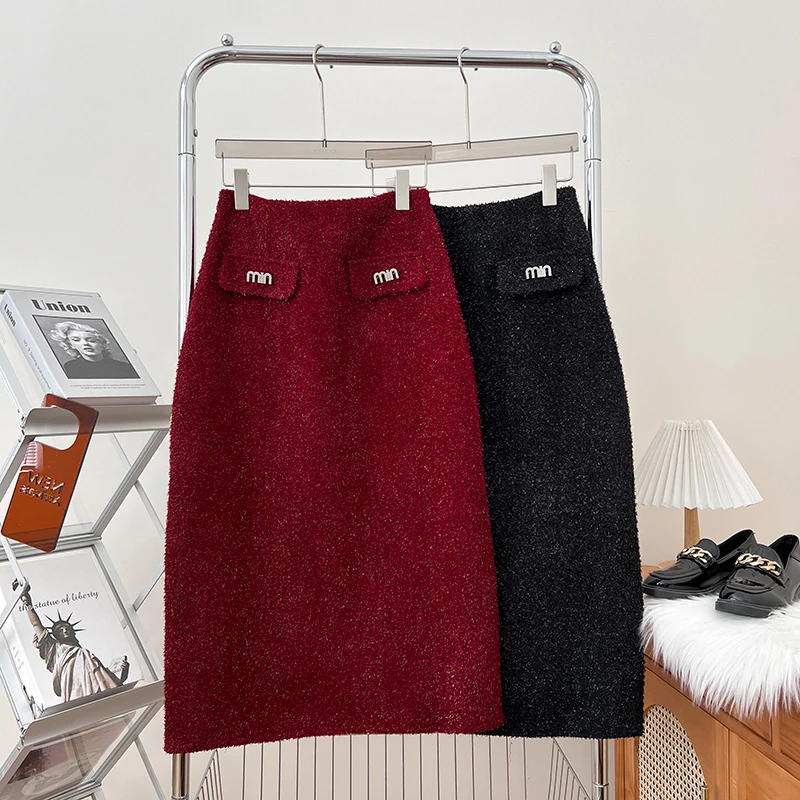 Красная полуюбка 2024 женская осенне-зимняя яркая шелковая утолщенная юбка