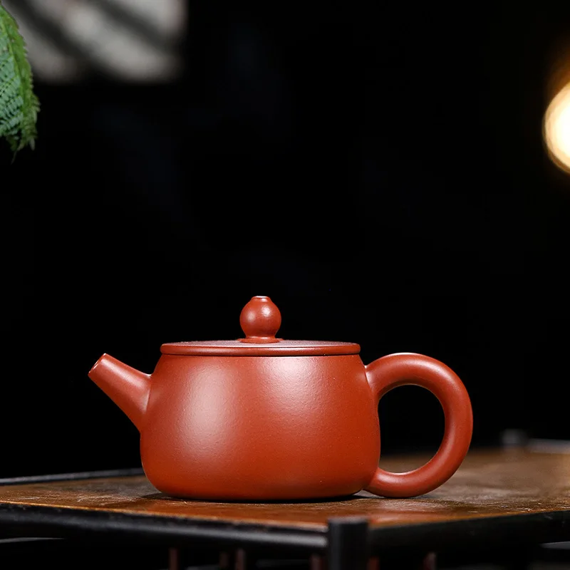 Исинский фиолетовый глиняный горшок 110 куб.см с широким горлом ручной работы