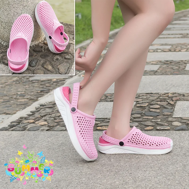 New Outdoor Fashion Breathable Shoes Clogs Women Sandals Ladies Beach Sandals Hollow Out Casual Waterproof Slippers Flats Shoes