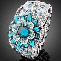2022new hot selling flower ring european and american style engagement wedding diamond opal ring jewelry banquet jewelry