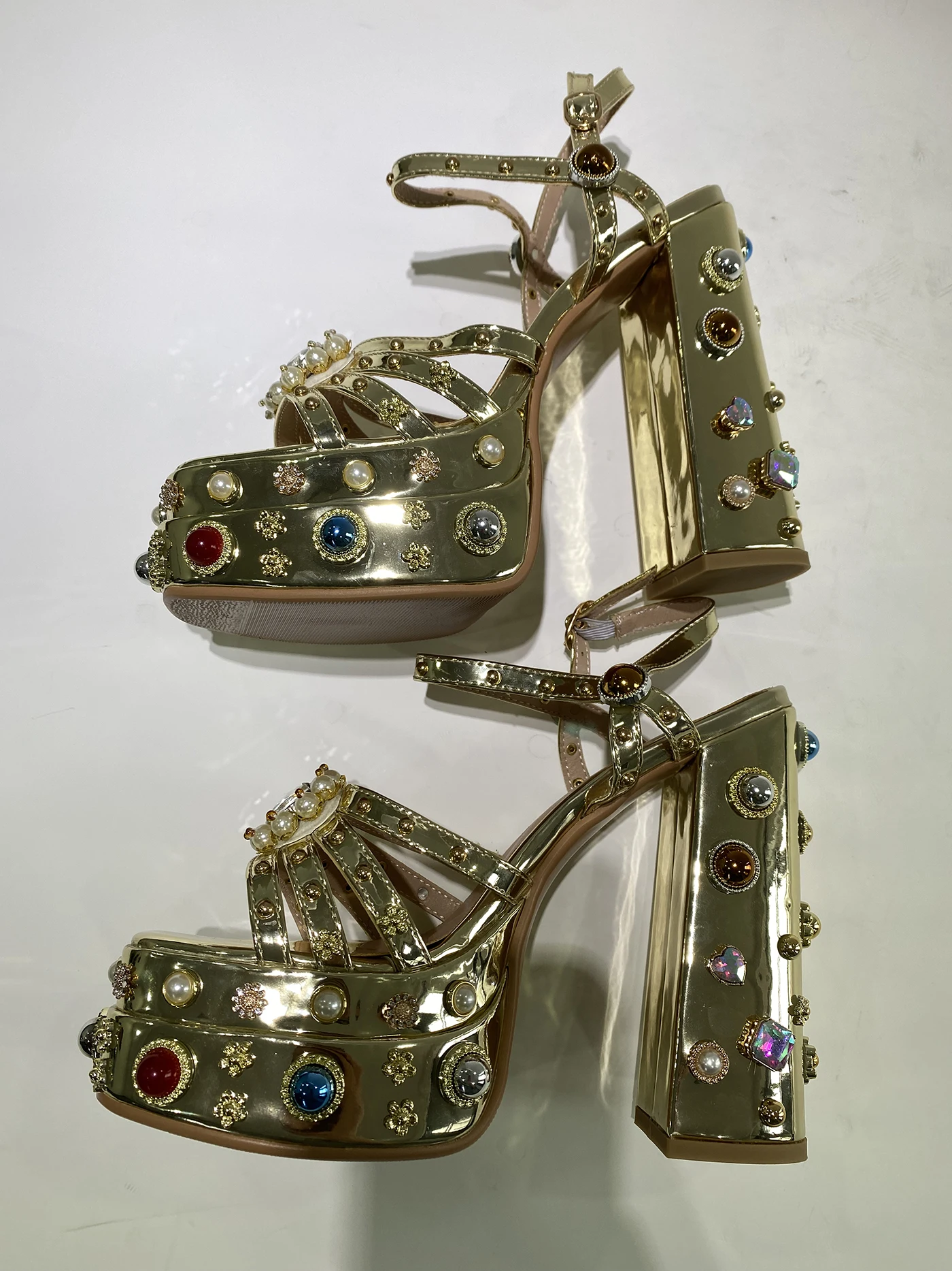 2023 Womens Ankle Strap Heeled Sandals Rhinestones Diamonds Platform Chunky Block High Heels Buckle Up Fashion Dress Pumps