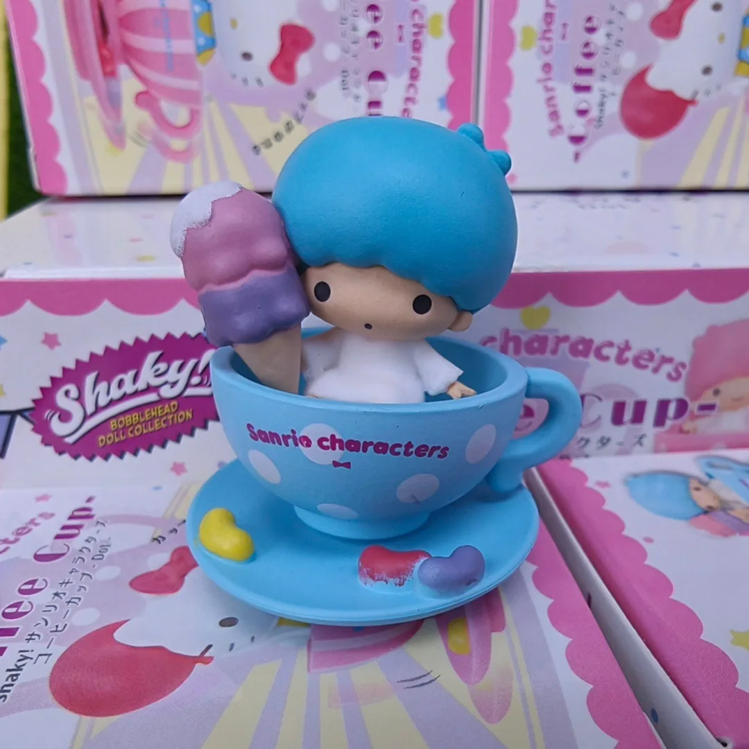 Фото Лицензионные фигурки Sanrio в виде милых кофейных чашек (слепая коробка) - Куроми, Хелло Китти, Литтл Твин Старс, вращающиеся настольные украшения-игрушки №3