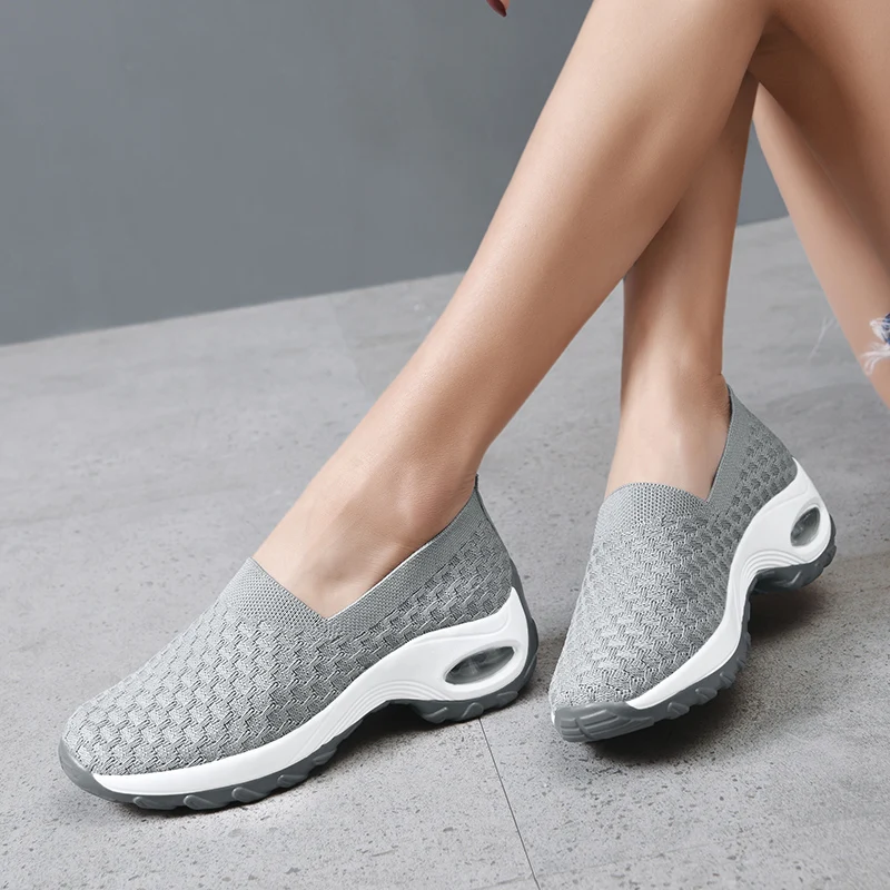 STRONGSHEN Women's Sneaker Cover Lightweight Running Shoes Flying Air Cushion Woven Large Size Lady Loafers Fashion Casual