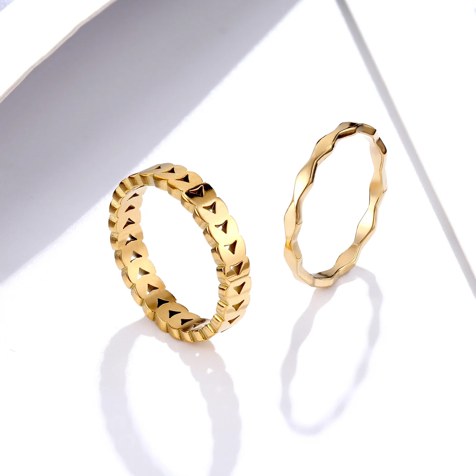 

AILINFA High Quality Ladies Fashion 14K Titanium Steel Ring Ladies INS Simple Ring Luxury Premium Jewelry