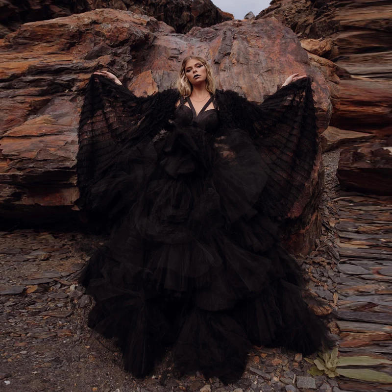 

Mysterious Black Bat Sleeve Long Tulle Evening Gowns Women Puffy Tiered Lush Ruffled Tulle Prom Dresses Custom Made Kleider