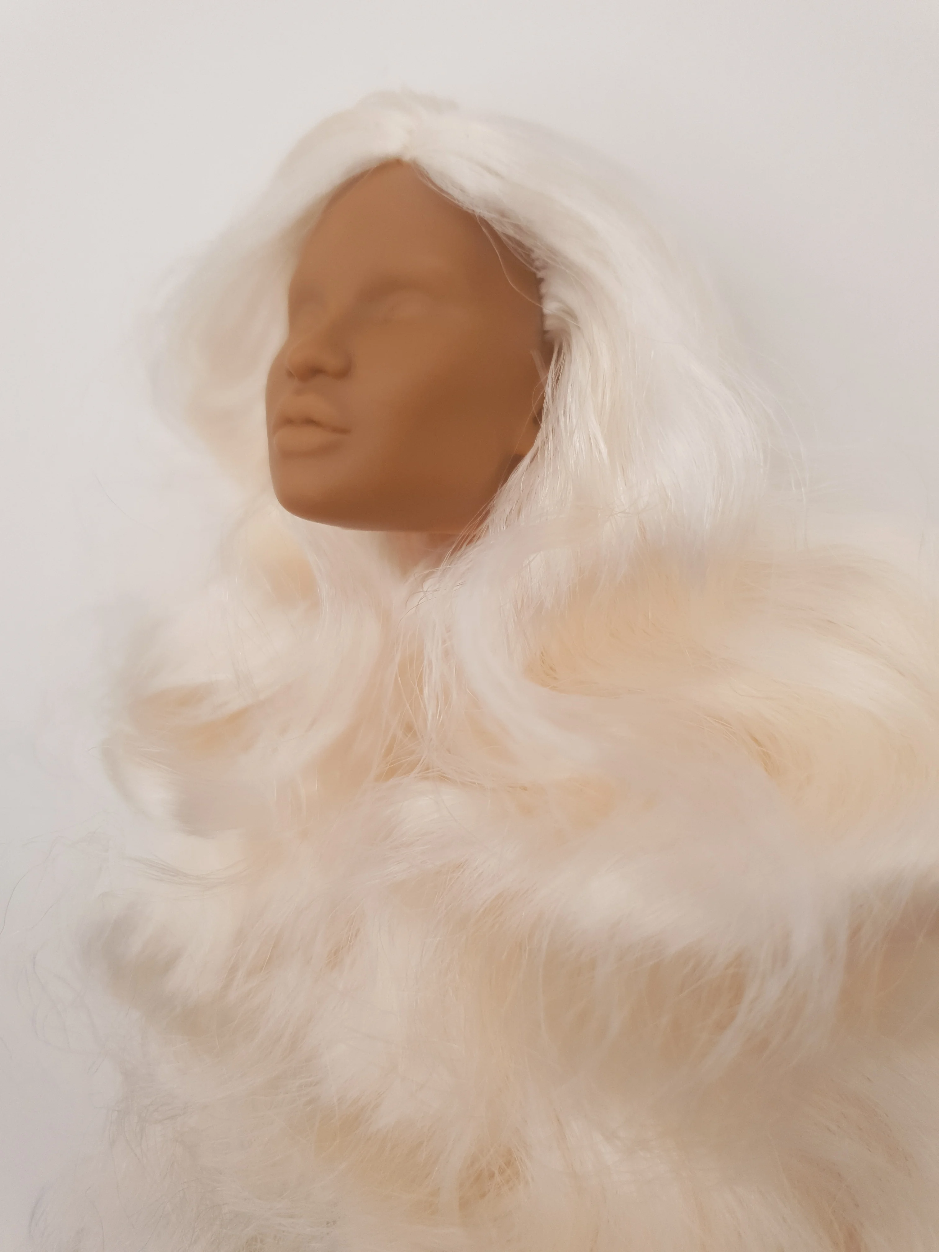 Модные королевские светлые волосы Reroot Light Honey Skin Доминик Макаэда масштаб 1/6