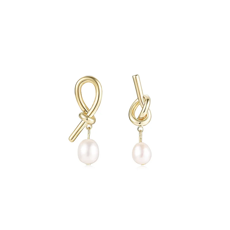 

French pearl earrings, asymmetric earrings, women's Retro cool earrings, 2021 new fashion ear clips, no ear holes