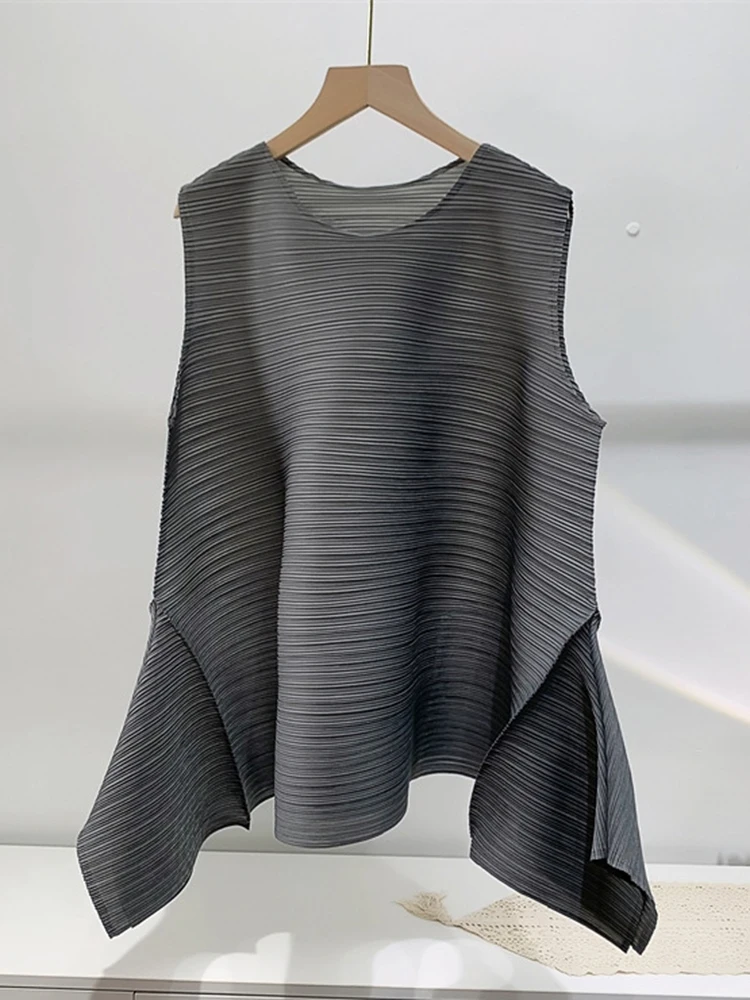 Женская футболка без рукавов GVUW плиссированная с круглым вырезом и