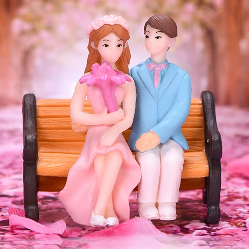 

2pcs/set Couple Potted Miniature Figurines Couple Micro Landscape Garden Figures Decoration DIY Landscaping Accessories
