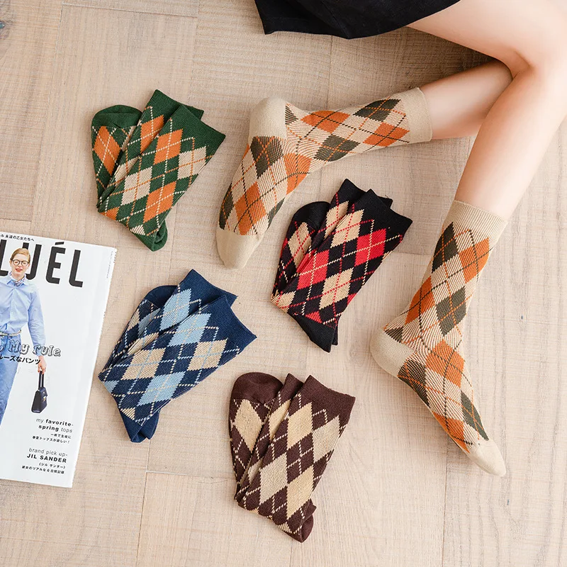 

Women Socks Autumn New Socks Fashion Lattice Cotton Preppy Style Happy Casual Deodorant Socks Female Socks High Quality Fashion