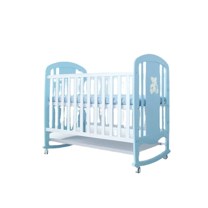 

New Design Multifunctional Solid Wood Crib European Style Splicing Big Beds Shaking Beds for Newborn Baby Bedding