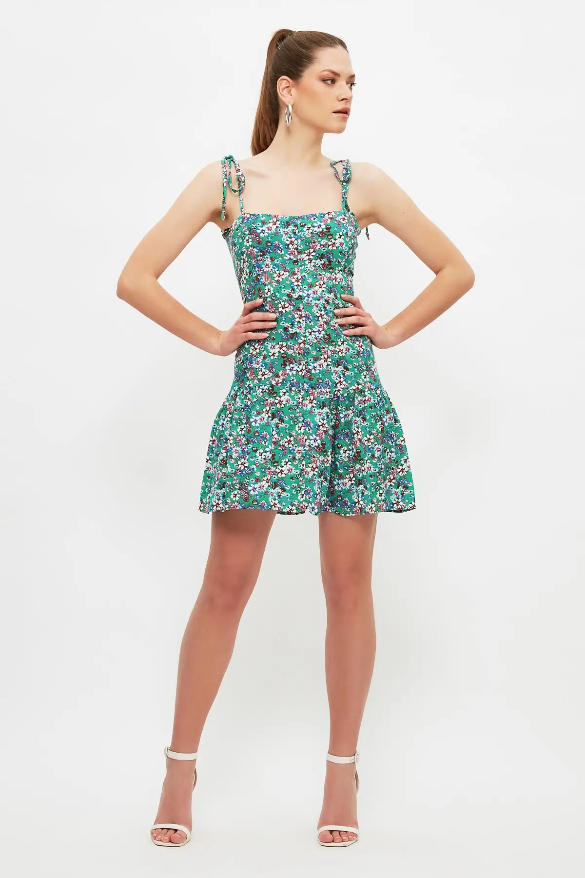 

Trendyol Flower Print Halter Dress TWOSS20EL3165