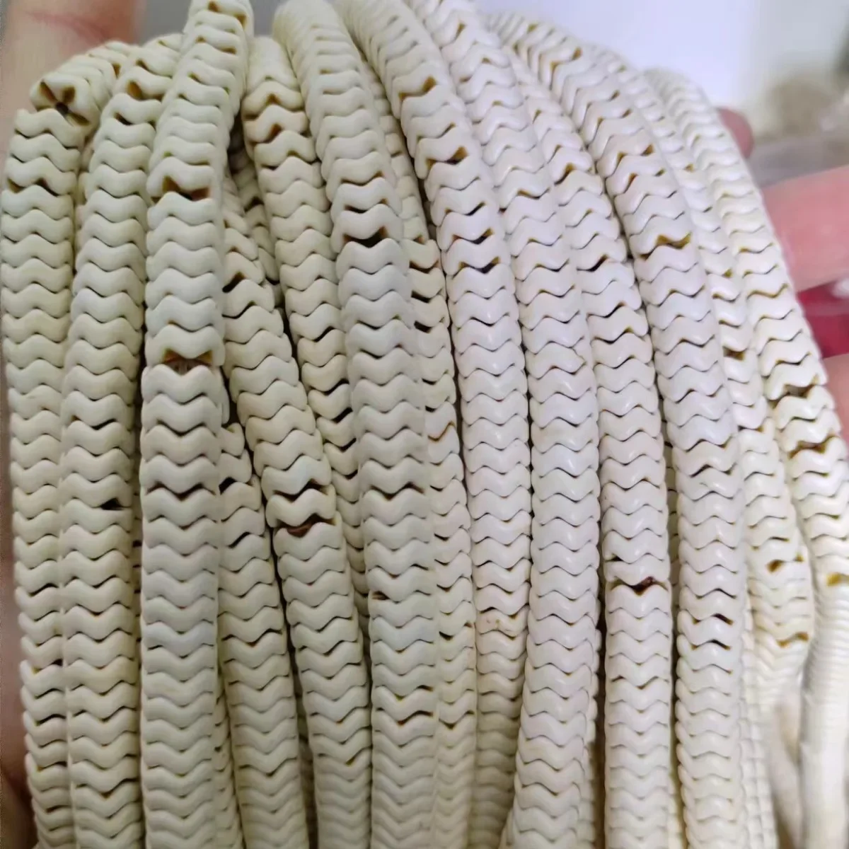 Модный волнистый синий турецкий Howlite свободный незакрепленный 15-дюймовый