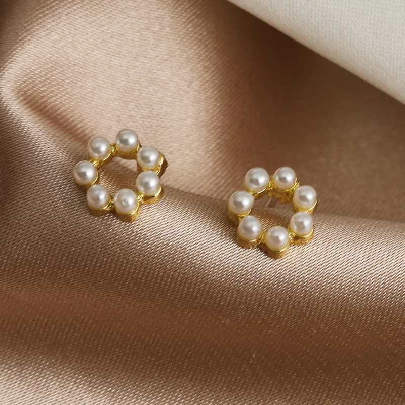 

Korean Elegant Pearl Round Circle Heart Butterfly Ear Studs for Women Bow-knot Pearl Drop Earrings Fashion Party Jewelry Gifts