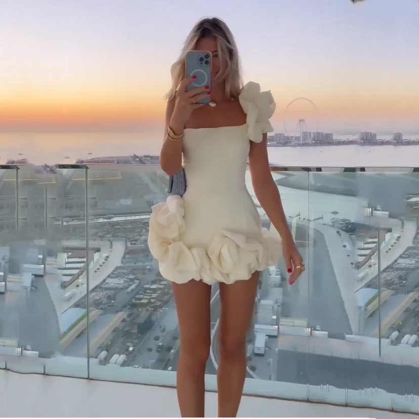 

Simple White Flowers Strapless Formal Occasion Prom Dresses Women's Evening Party Gowns