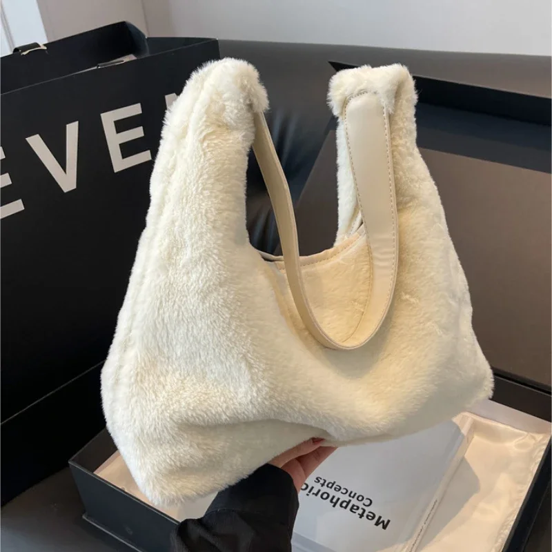 

Fashion Plush Shoulder Bag New Simple Versatile Underarm Hobos Bag Large Capacity Commuter Tote Bag Simple Plush Women Handbag