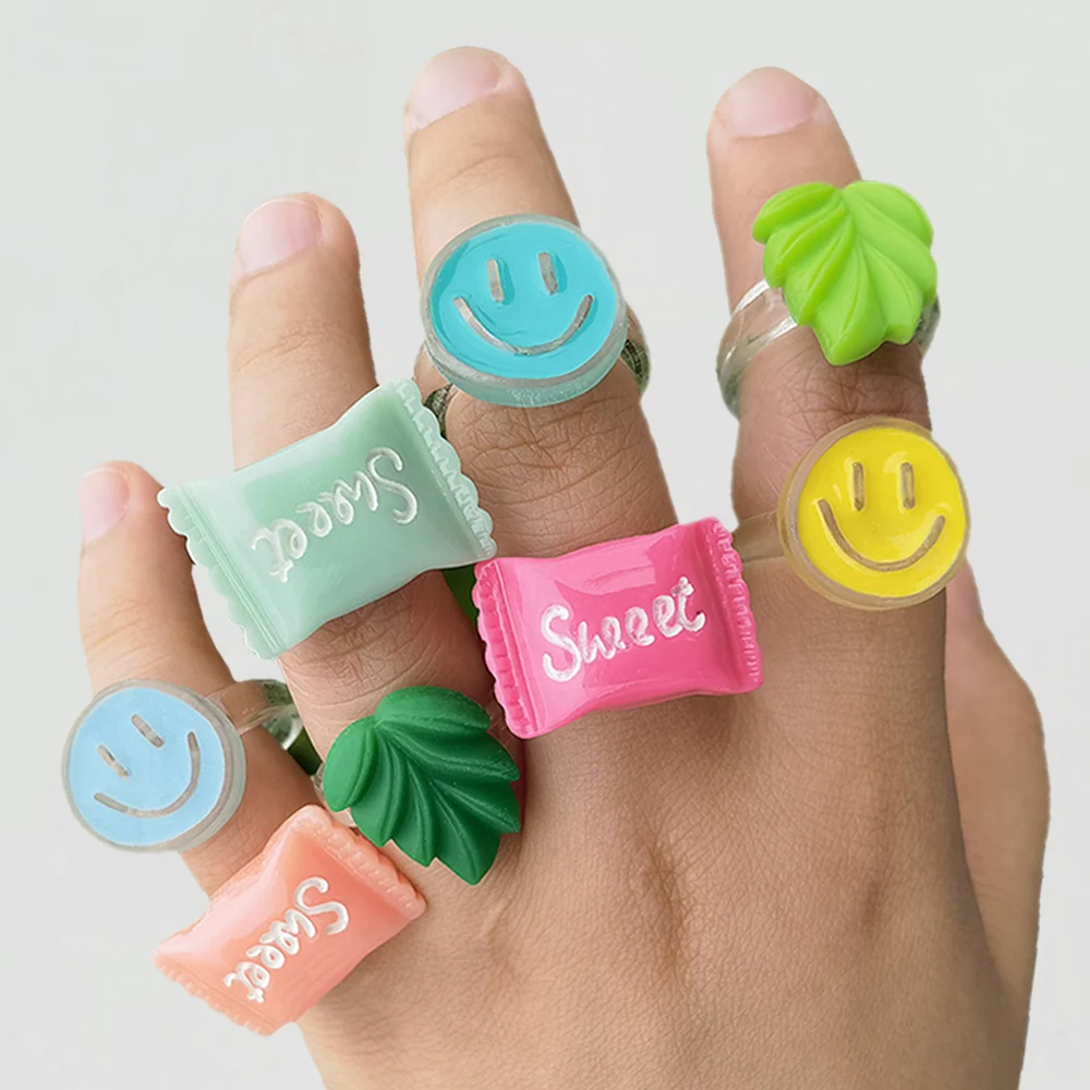 

2022 Cute Y2K Smile Ring For Teen Vintage Resin Emotions Emo Candy Letter Ring For Woman Fashion Jewelry Couple New Trend Gift