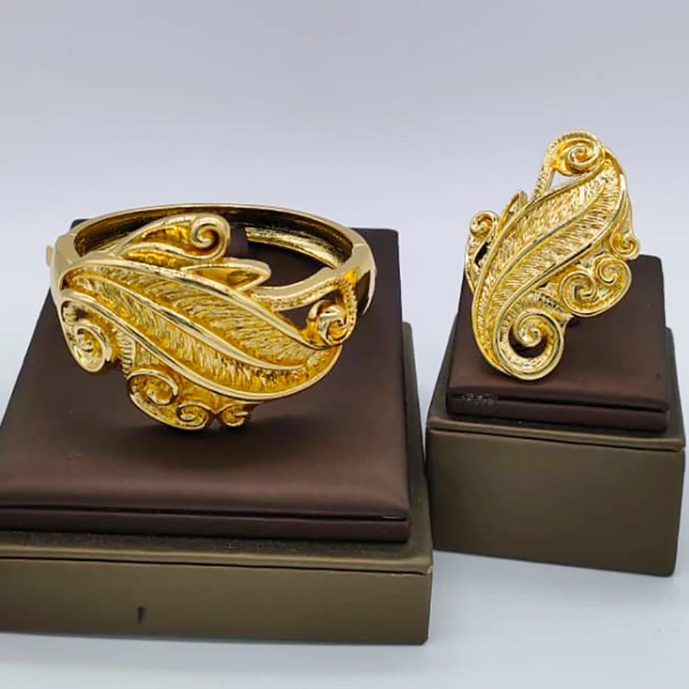 

Flower Exquisite Bangle Ring Set for Women Weddings Bridal Luxury 18k Gold Color Charm Bracelet and Resizable Ring Jewelry Set