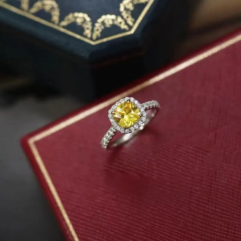 

New Year's Mahjong show a hand to attract wealth and extravagance yellow diamond ring S925 sterling silver inlaid citrine luxury