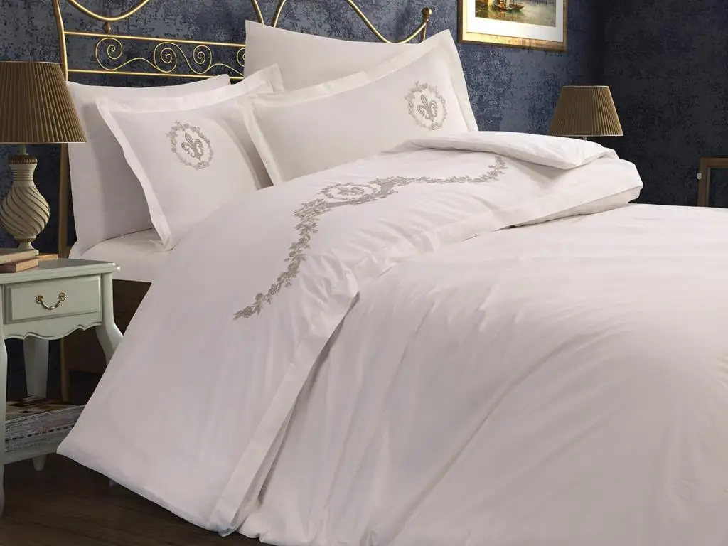 

Land Of dowry Everest Double Personality Duvet cover set Cream