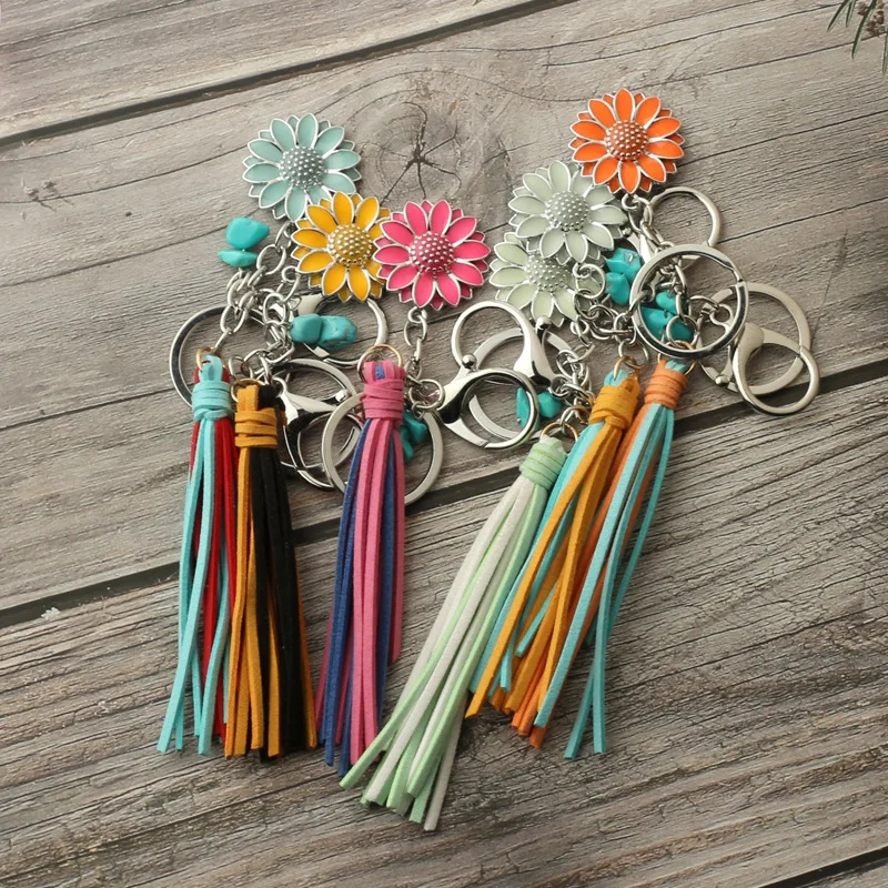 Wholesale Vintage Luminous Sunflower Metal Pendant Key Chain For Women Western Style Turquoise Long Tassel Leather Key Chain