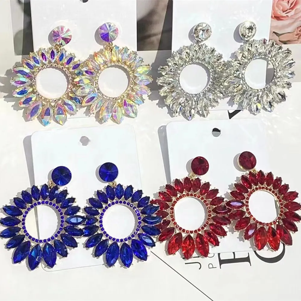 

Exaggerated 4 Colors Rhinestone Sun Flower Large Round Pendant Drop Earrings Jewelry for Women Crytsal Big Hoop Dangle Earrings