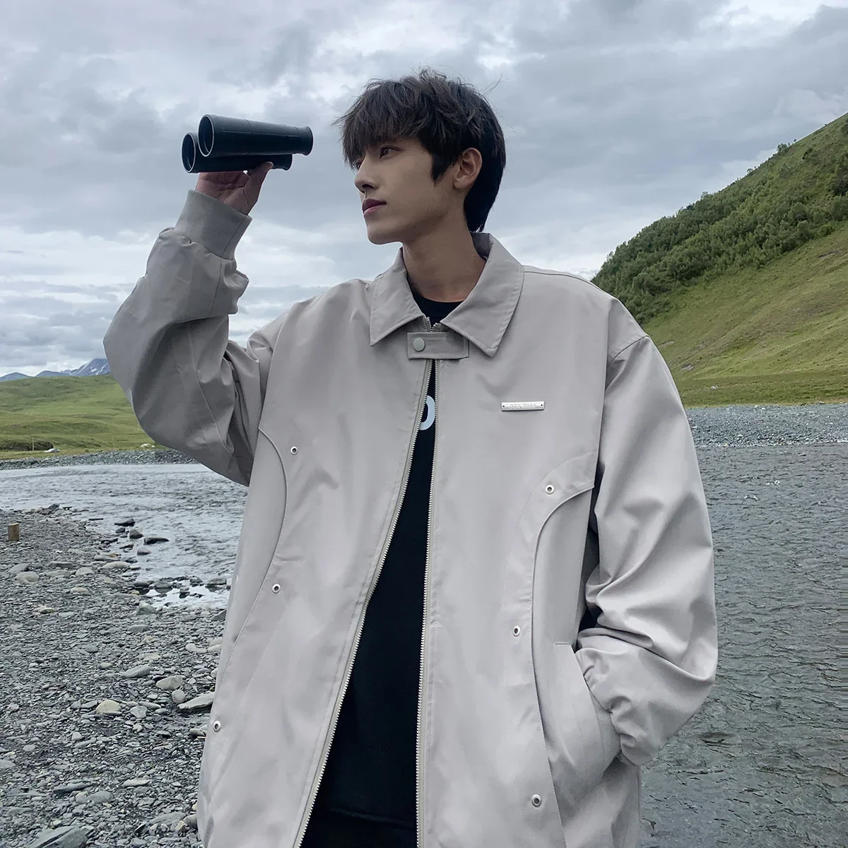 Свободная куртка-бомбер в американском стиле для мужчин новинка весны и осени 2025