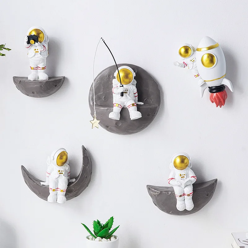 

Hanging Resin Home Shelves For Decor Wall Astronaut 3D Wall Decoration Decor Figurines Living Nordic Wall Room Astronaut Bedroom