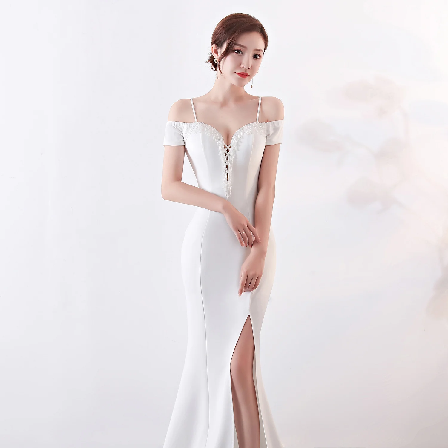 

Evening Dress Long Women's New Style Strap Sexy Banquet Host Off Shoulder Fishtail Split Slim Fit Dress