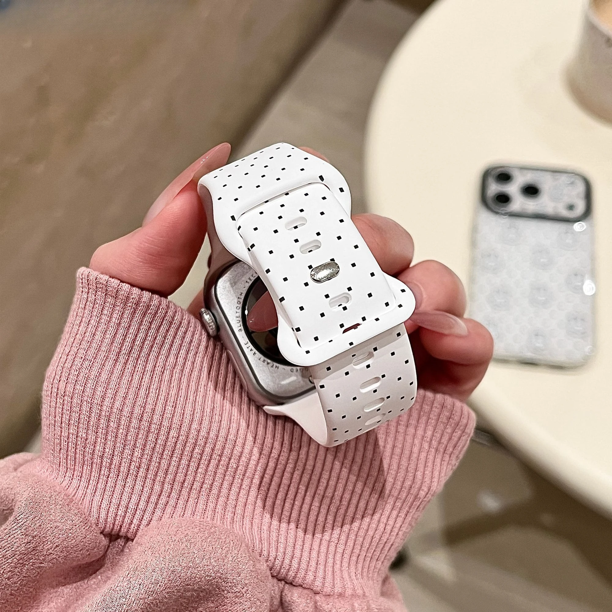 Модный силиконовый ремешок Kawaii Pixel Art Miffy белого цвета для часов, совместимый с IWatch S11 S10 S9, приятный для кожи, повседневный аксессуар для часов (art.: 3920dc456a474) - 3920dc456a474