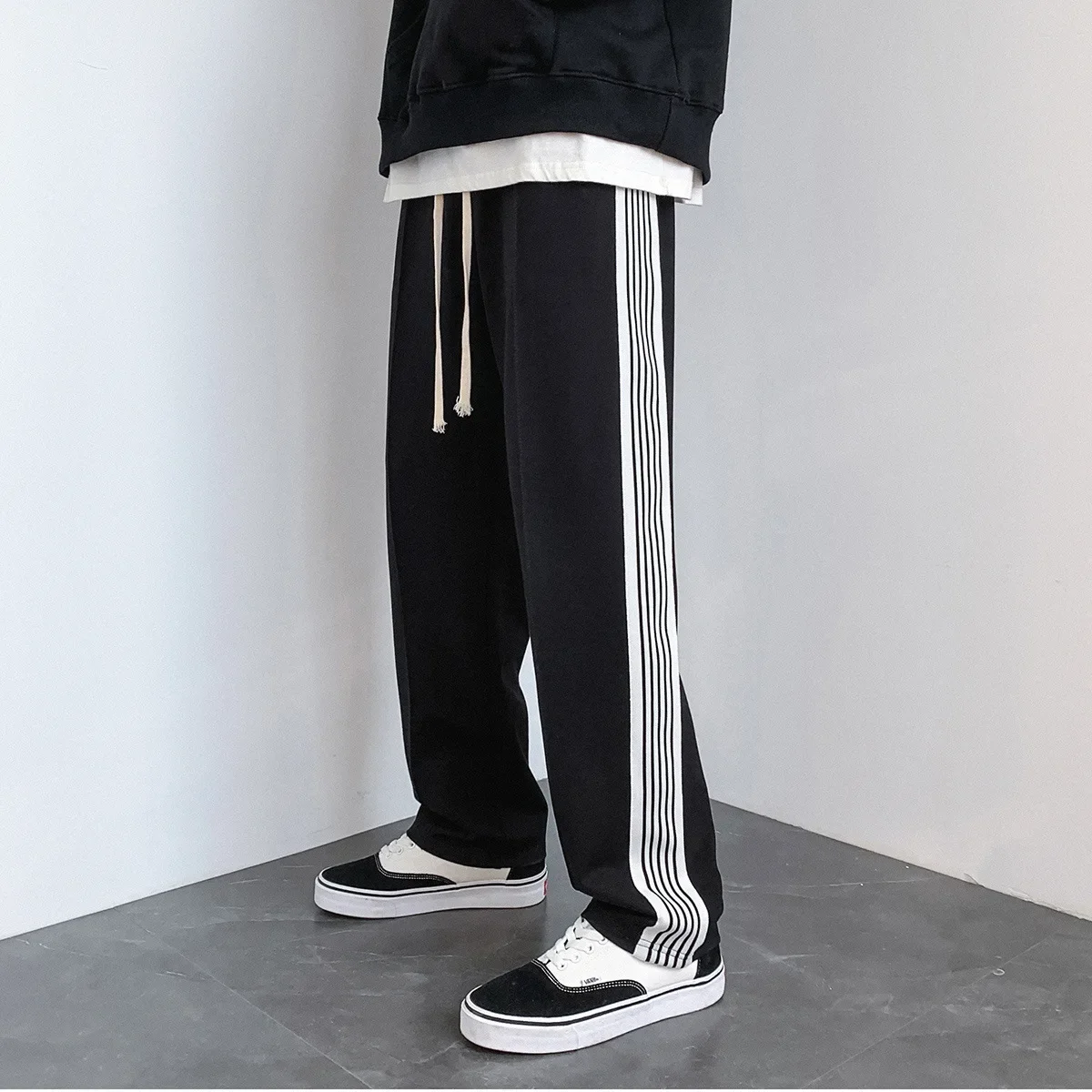 Модные мужские брюки в полоску по бокам свободные повседневные спортивные