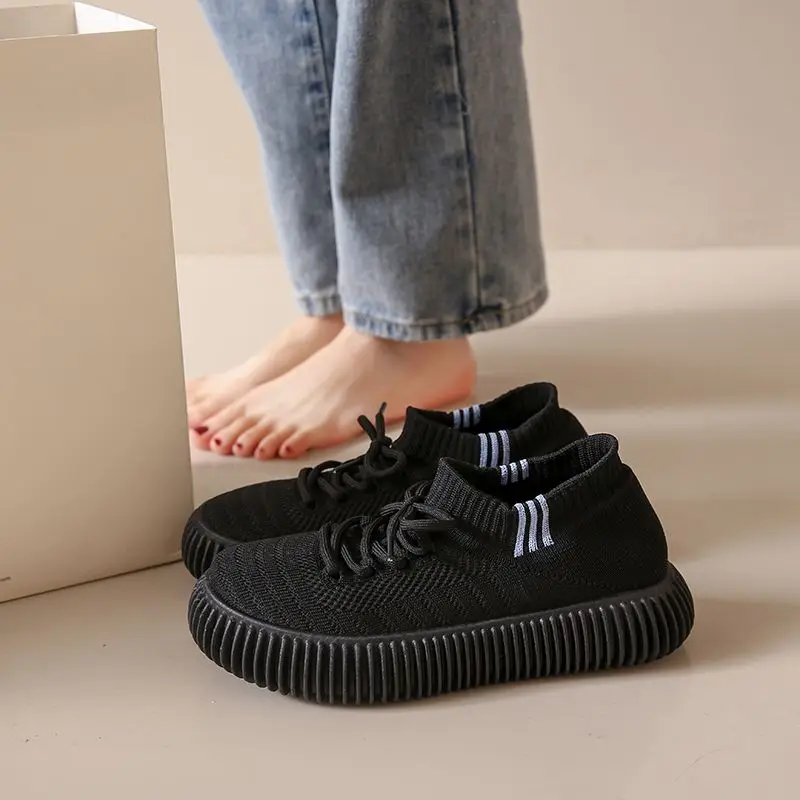 2023 Summer New Socks Flyknit Shoes Women's Breathable Student Casual Shoes Women's Running Sports Shoes