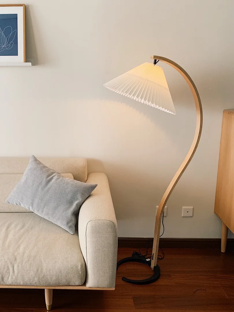 Датская плиссированная лампа для гостиной спальни дивана рядом с изогнутой