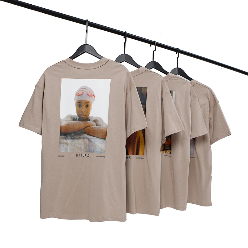 

Футболка мужская и женская хлопковая с короткими рукавами и круглым вырезом