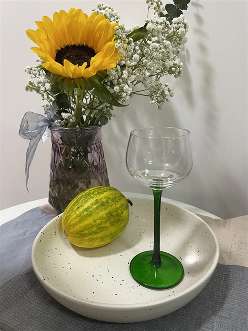 

Хрустальный бокал для вина