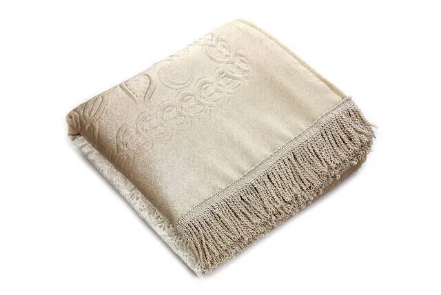 IQRAH Boxed Prayer Rug-Cream Color
